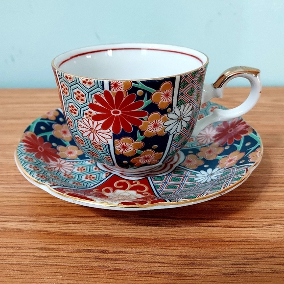 Set of Vintage Arita Imari Fan fine china table setting for 4 - Picture 2 of 14